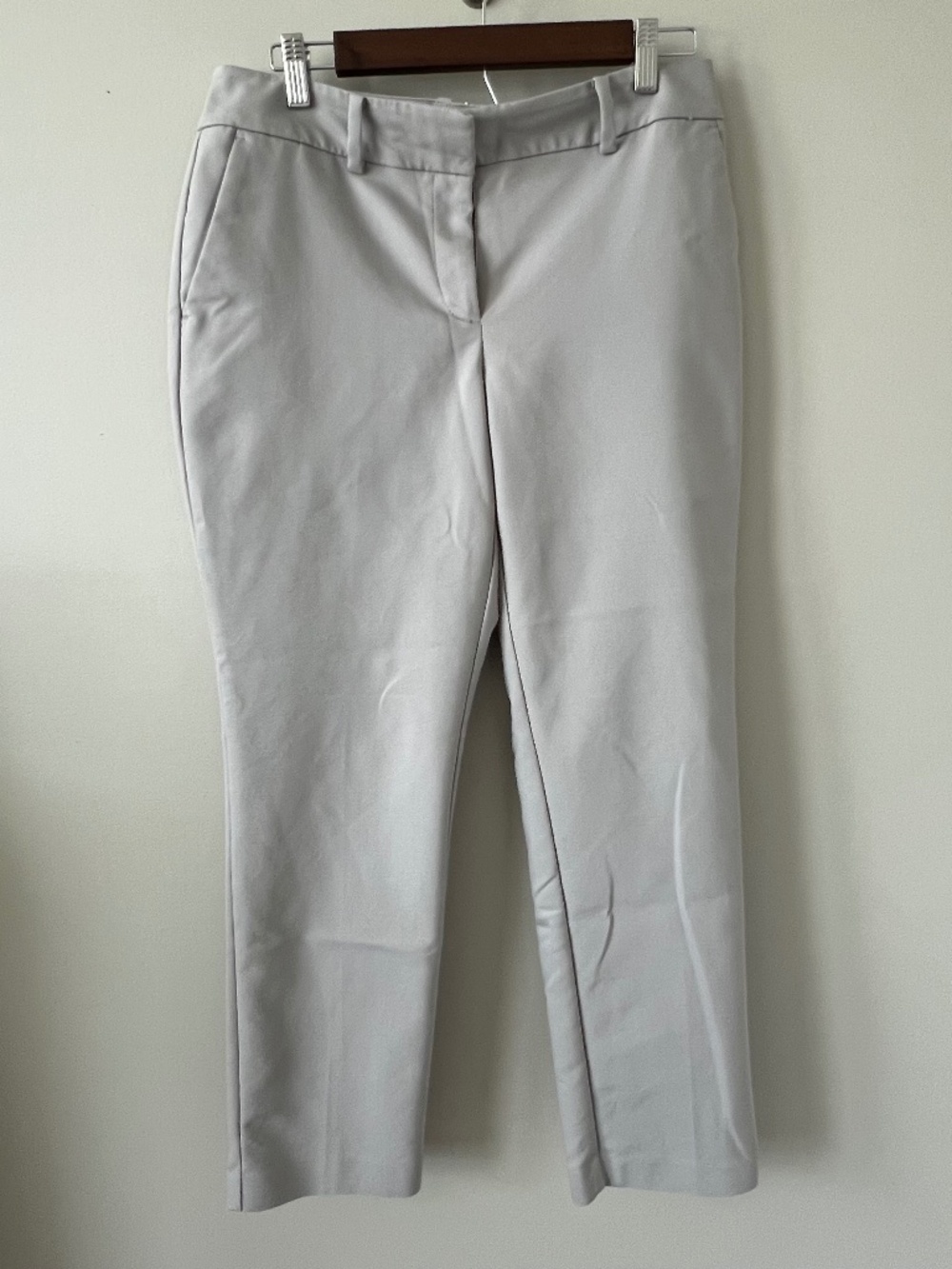 Ann Taylor Factory Women’s Light Gray Tailored Straight Stretch Dress Pants Size
